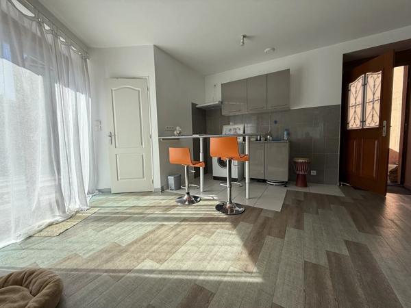 Vente                                                      Appartement
                        
                     2 pièces                      41 m2                     à Nantes