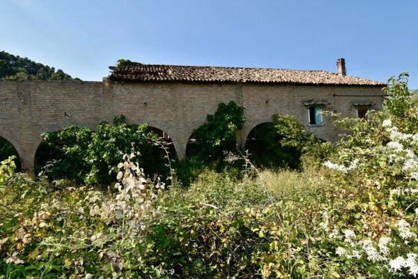 Propriete à vendre 0 pièces VAISON LA ROMAINE (84)