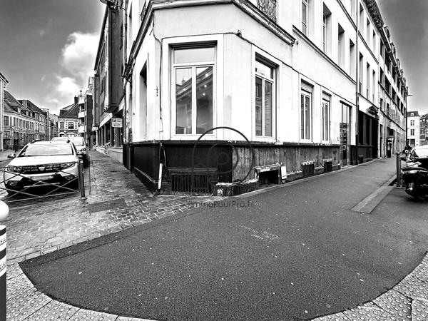 LILLE CENTRE 67 m2 rdc avec effet d'enseigne