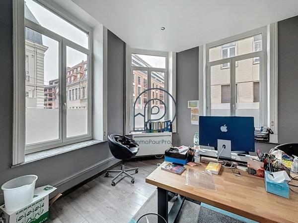 LILLE CENTRE 67 m2 rdc avec effet d'enseigne