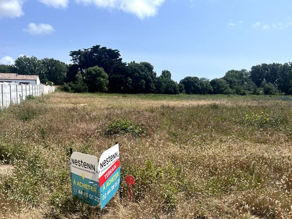 Terrain de 967 m² à Saint-Hilaire-de-Riez dans un Cadre Naturel et Paisible !