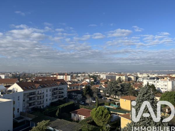 Appartement à vendre 3 pièces 77 m² Décines-Charpieu