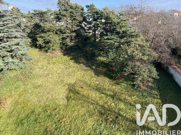 Appartement à vendre 3 pièces 77 m² Décines-Charpieu