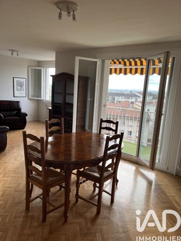 Appartement à vendre 3 pièces 77 m² Décines-Charpieu