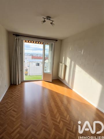Appartement à vendre 3 pièces 77 m² Décines-Charpieu