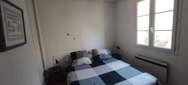 A vendre, Maison 5 pièces 120 m2 , piscine, garage et cave.