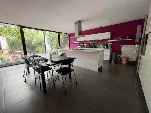 Appartement à vendre    5 pièces • 223 m2 Roubaix