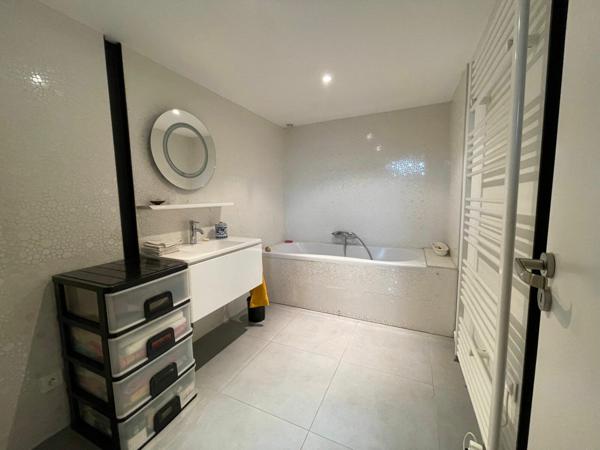 Appartement à vendre    5 pièces • 223 m2 Roubaix