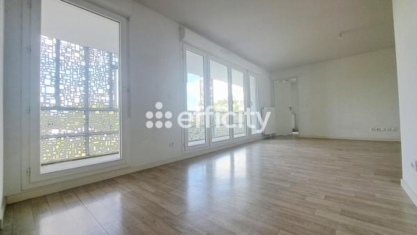 Appartement
         3 pièces
        - 64 m² Exclusivité 175 000 € *