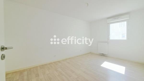 Appartement
         3 pièces
        - 64 m² Exclusivité 175 000 € *