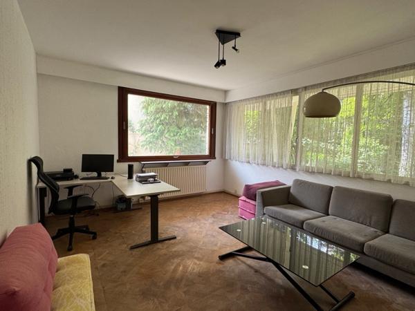 UN GRAND POTENTIEL POUR UNE DEMEURE DE CARACTERE EN CENTRE VILLE AVEC JARDIN ET GARAGE