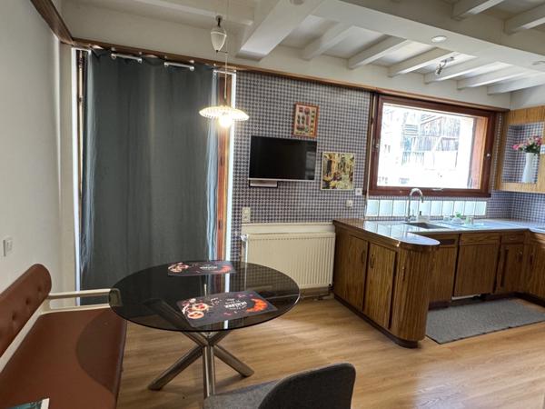 UN GRAND POTENTIEL POUR UNE DEMEURE DE CARACTERE EN CENTRE VILLE AVEC JARDIN ET GARAGE