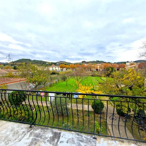 Maison proche CARCASSONNE avec grand garage