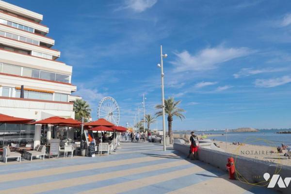 Vaste Appartement T2 avec vue mer et grande terrasse au centre-ville de La Grande Motte