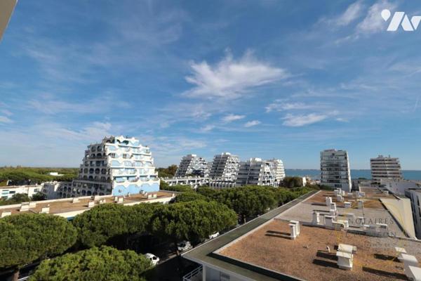 Vaste Appartement T2 avec vue mer et grande terrasse au centre-ville de La Grande Motte