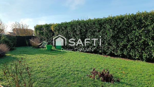 Maison plain pied avec de beaux volumes.