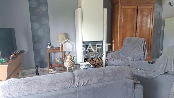 Maison plain pied avec de beaux volumes.