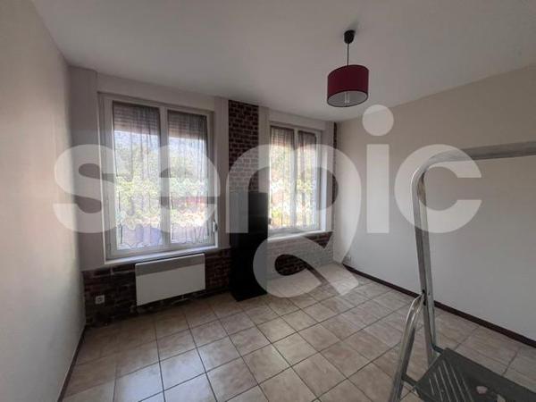 Location 1 Pieces 47 59000 Lille 07 0082 01 0011
