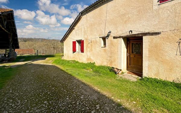 Maison à vendre    5 pièces •  Lavardens