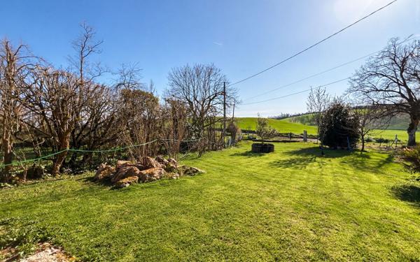 Maison à vendre    5 pièces •  Lavardens