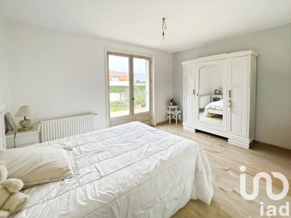 Maison à vendre 7 pièces 145 m² Feurs