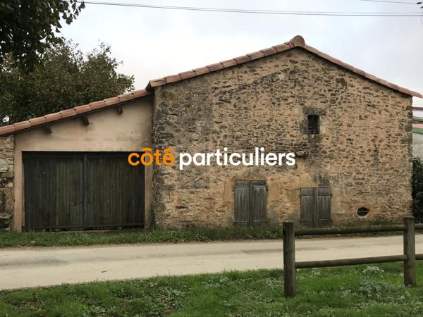 Vente Maison106 m² - 5 Pièces - BAZOGES EN PAREDS (85390)