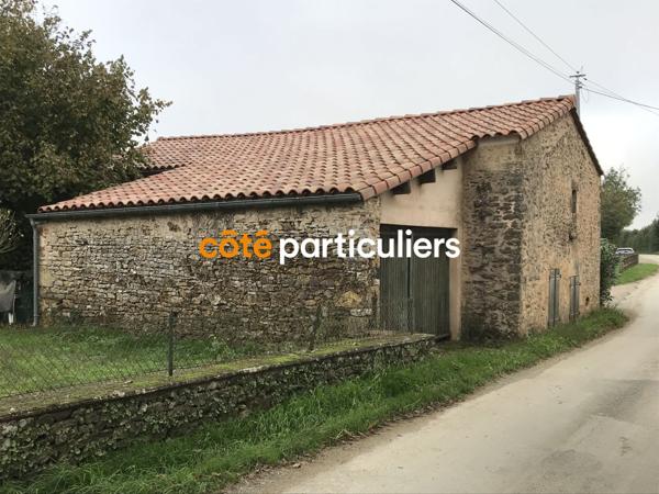 Vente Maison106 m² - 5 Pièces - BAZOGES EN PAREDS (85390)