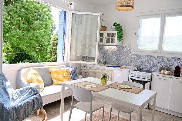 Une maison rénovée aux multiples possibilités, avec sa belle piscine !