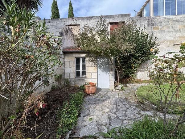 Maison ancienne Hyper centre de Rochefort, emplacement idéal