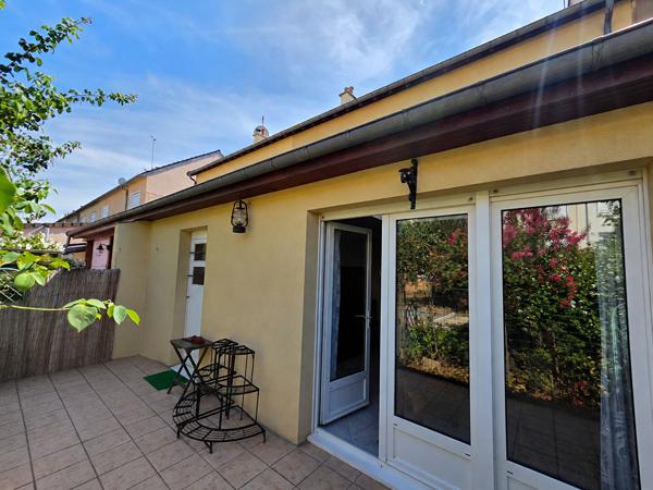Maison à vendre au Mans ? Maison de ville avec 3 chambres, jardin, terrasse et garage