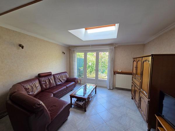 Maison à vendre au Mans ? Maison de ville avec 3 chambres, jardin, terrasse et garage