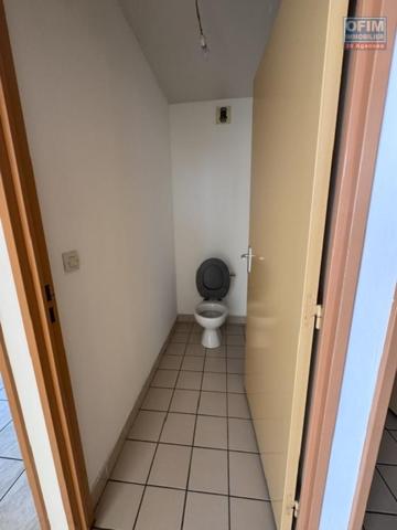 A louer ce joli appartement de type F2 sur la résidence GEORGES BRASSENS à Sainte Clotilde.
