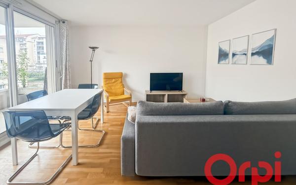 Appartement à louer    2 pièces • 50 m2 Lyon 8
