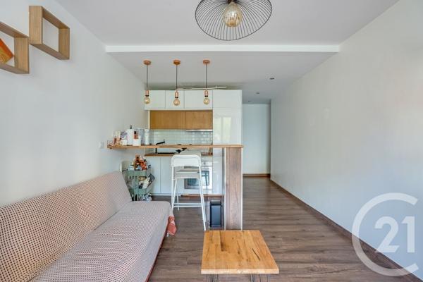 Appartement F1 à vendre  1 pièce - 30,27 m 2   PARIS  - 75009