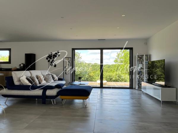 Maison de plain-pied de 157m² sur 1466m² de terrain