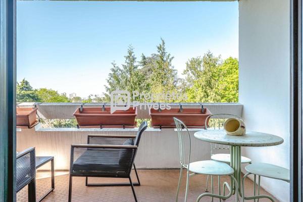 Trois pièces avec balcon, parking dans un quartier recherché de Villejuif