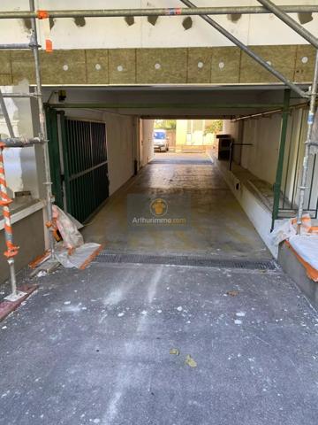 Location Parking à Apt