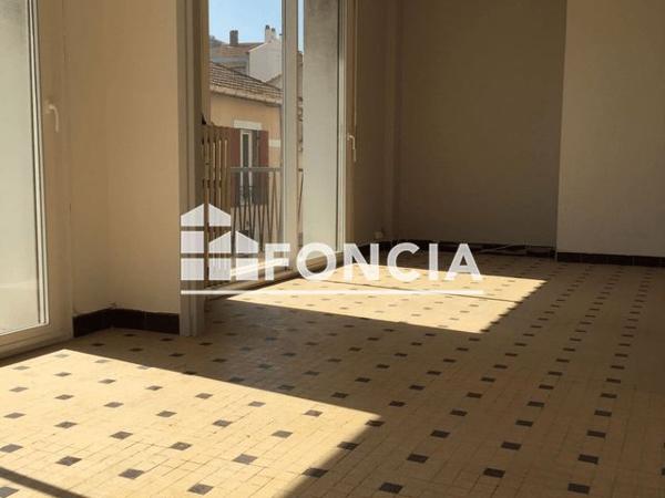 Location Appartement 3 pièces 77.15 m² - 4 RUE BOSSUET Nimes 30000