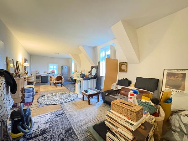 47110 SAINTE LIVRADE SUR LOT Immeuble à Ste Livrade/Lot proche des commodités