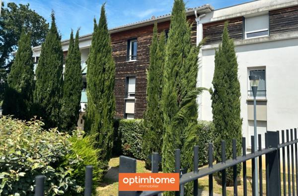 Appartement à vendre à COLOMIERS (31) -  T2 de 43 m² avec loggia, parking et ascenseur
