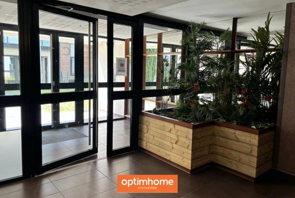 Appartement à vendre à COLOMIERS (31) -  T2 de 43 m² avec loggia, parking et ascenseur