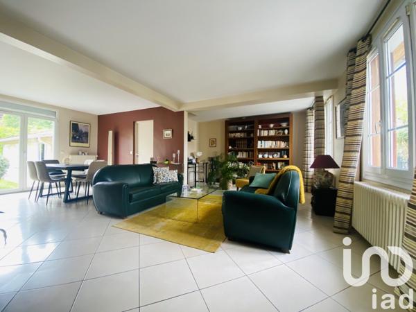 Pavillon 5 pièces de 115 m² à Thiais (94320)