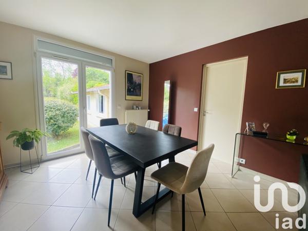 Pavillon 5 pièces de 115 m² à Thiais (94320)