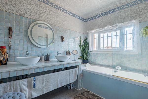 Maison à vendre à Cagnes-sur-Mer (06800)