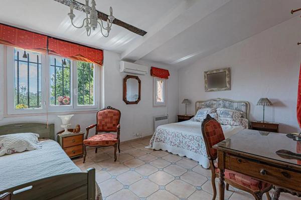 Maison à vendre à Cagnes-sur-Mer (06800)
