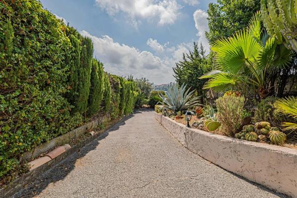 Maison à vendre à Cagnes-sur-Mer (06800)