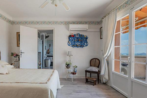Maison à vendre à Cagnes-sur-Mer (06800)