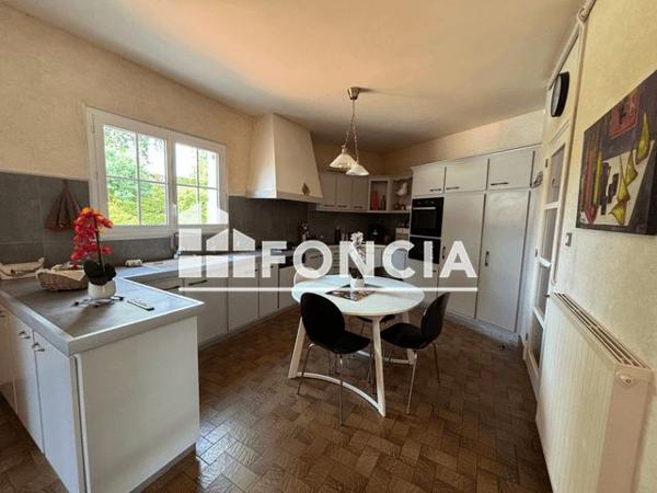 À vendre Maison 7 pièces 275 m² - Châtellerault 86100