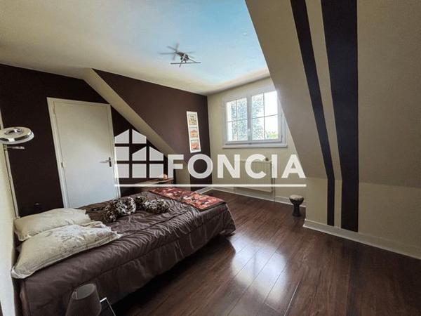 À vendre Maison 7 pièces 275 m² - Châtellerault 86100