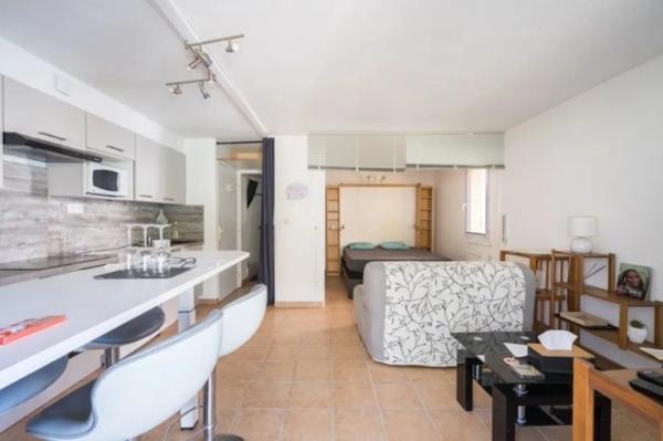 Rochelongue. Appartement 2 pièces en rez-de-jardin